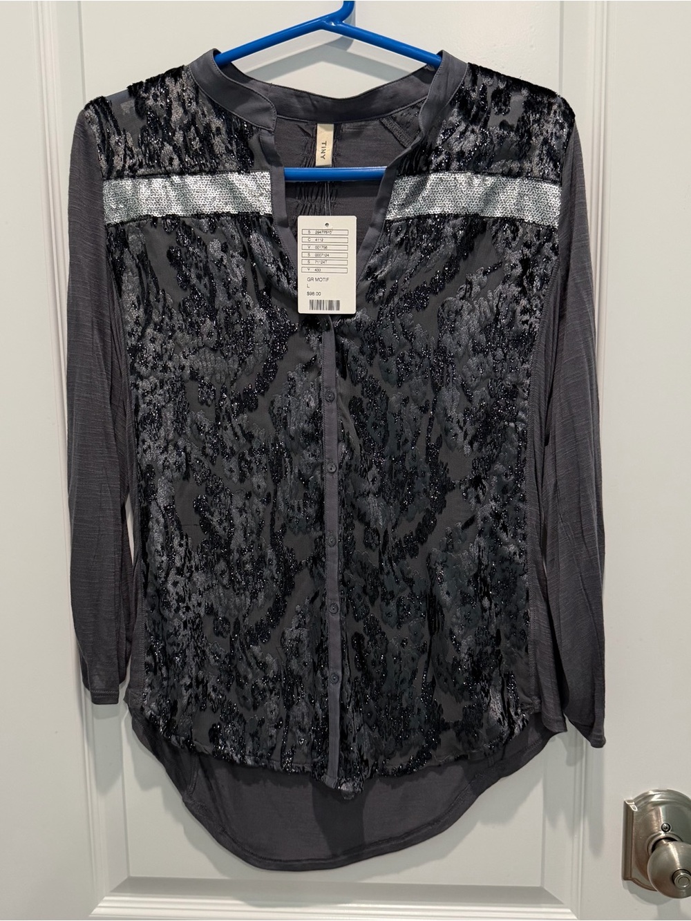 NWT Tiny from Anthropologie Charcoal Gray Silver Shimmery Motif Top Women’s L